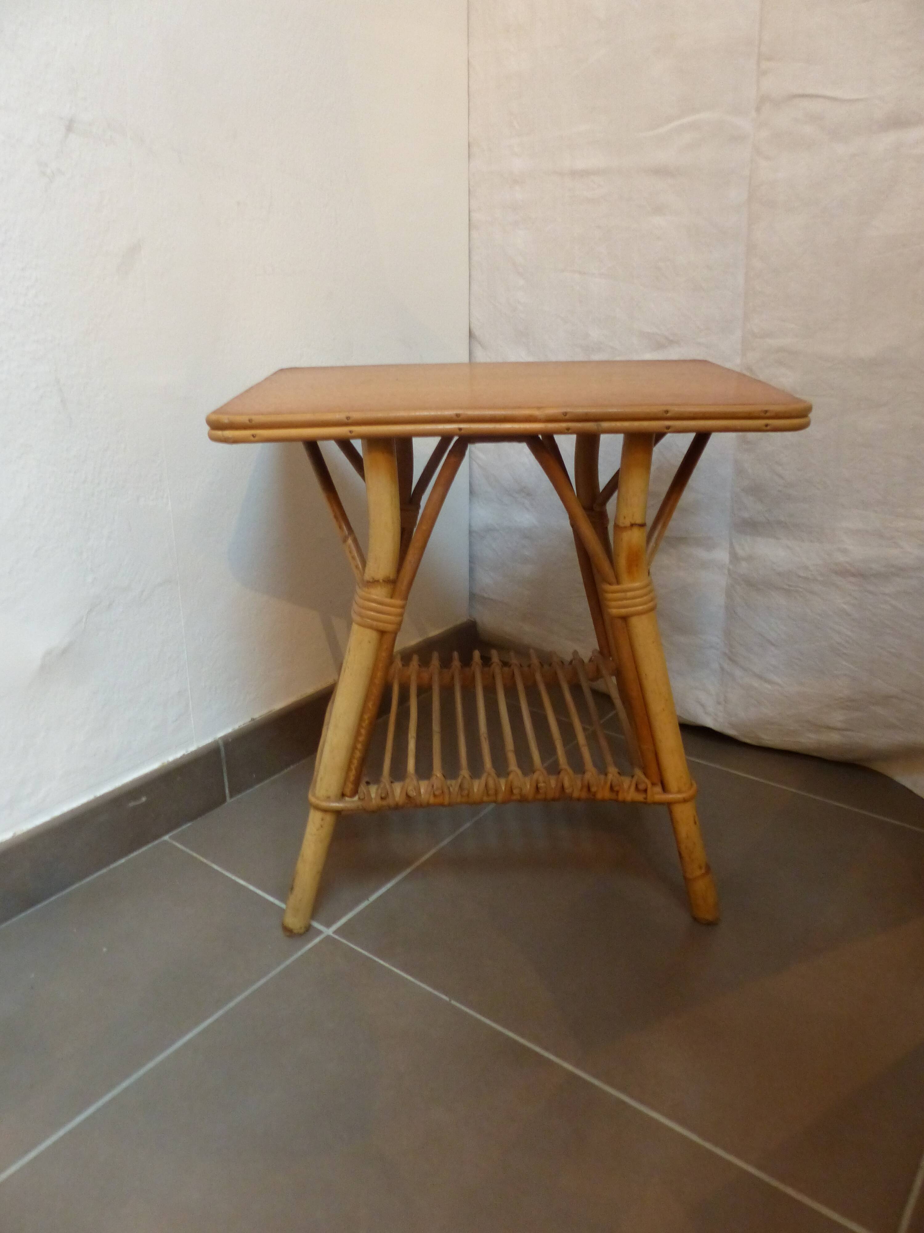Pair of nightstands in rattan