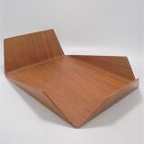 Document storage tray