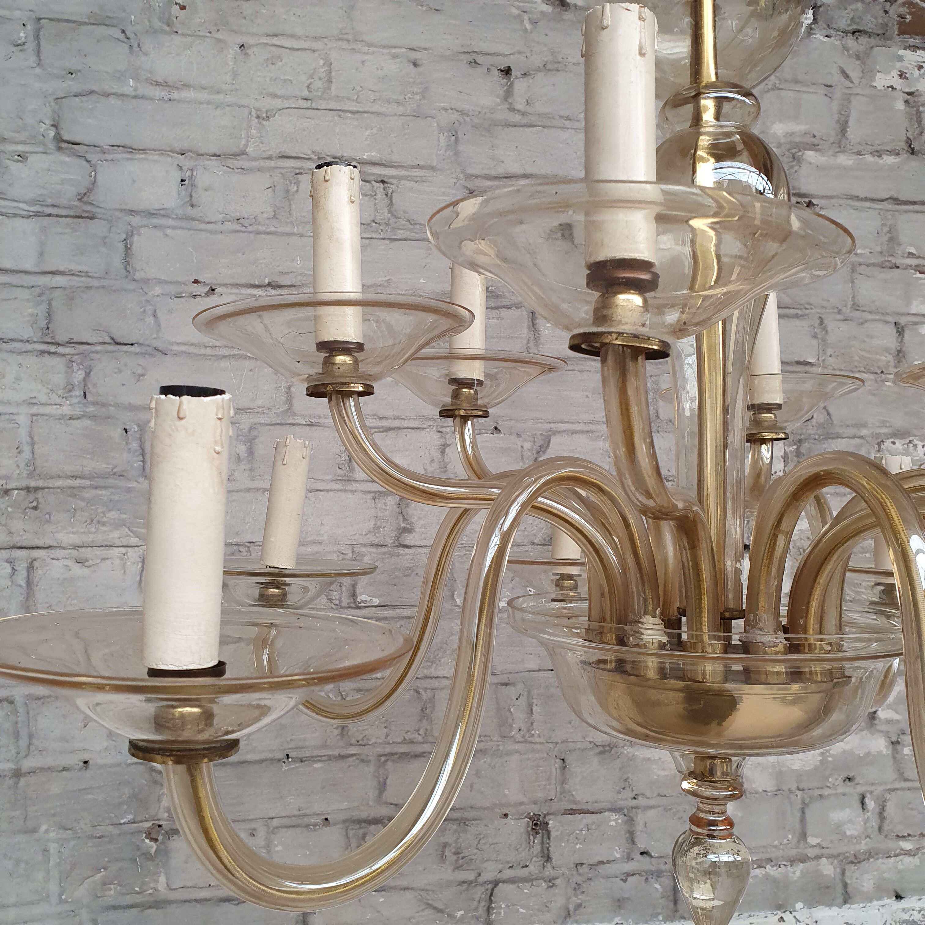 Italian glass chandelier with 10 lights