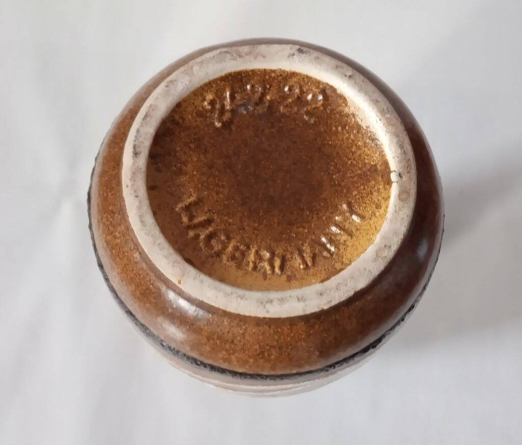 German Vase Made by Scheurich 242-22