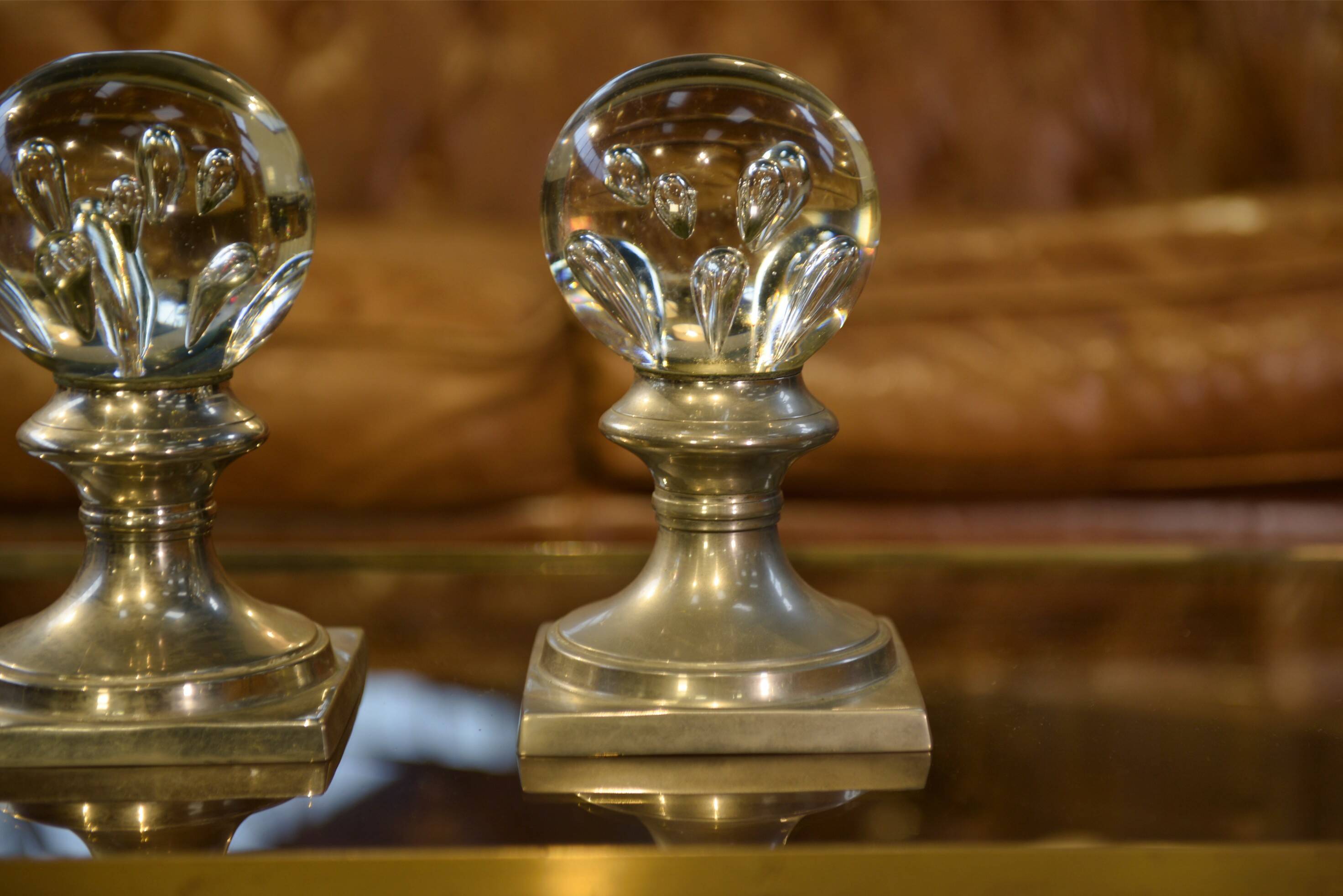 Paire de boules décoratives/boules d’escalier en verre de Murano 1970’s