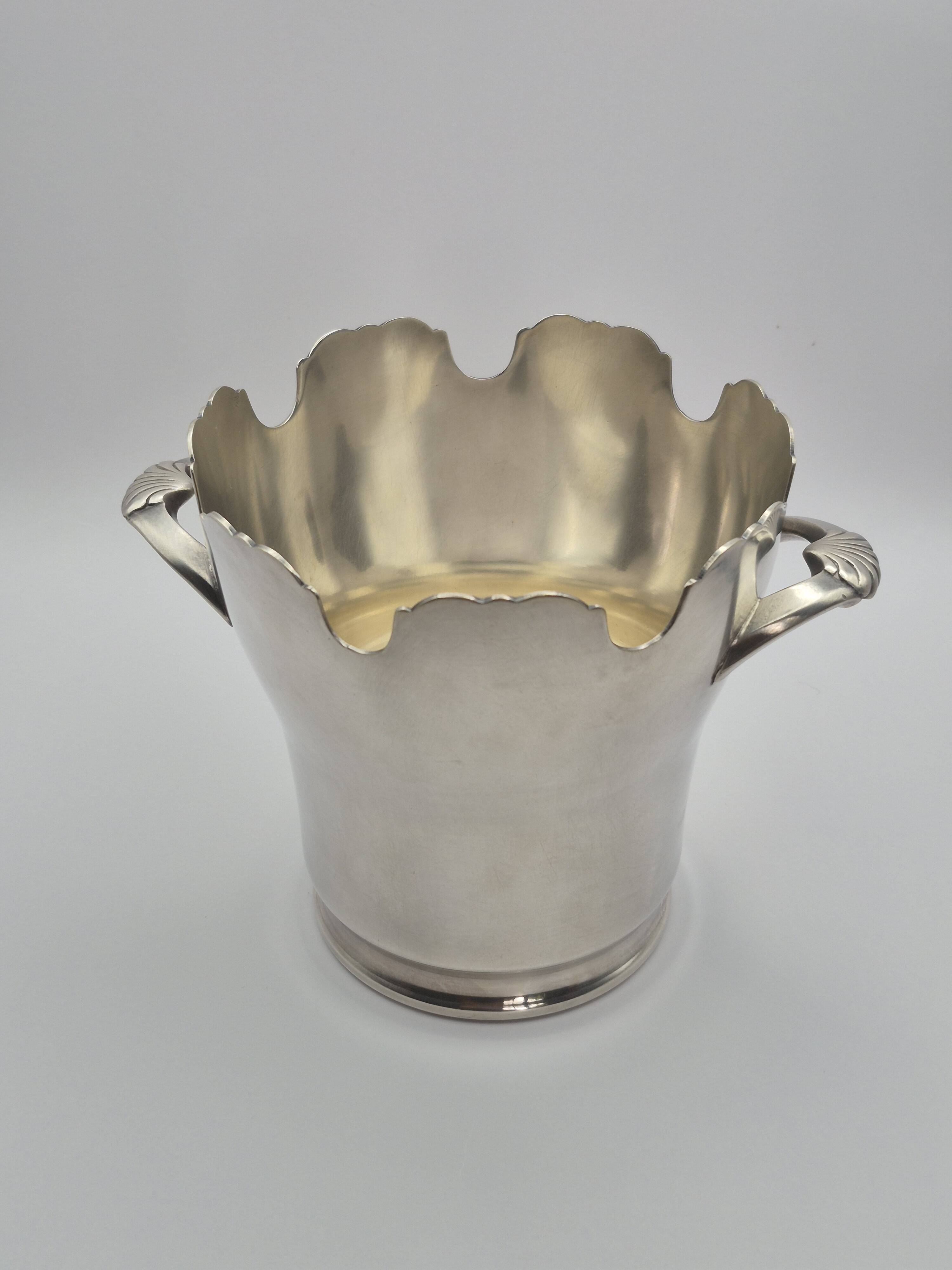 Elegant ice bucket/scoop, silver-plated with square hallmark - A 321