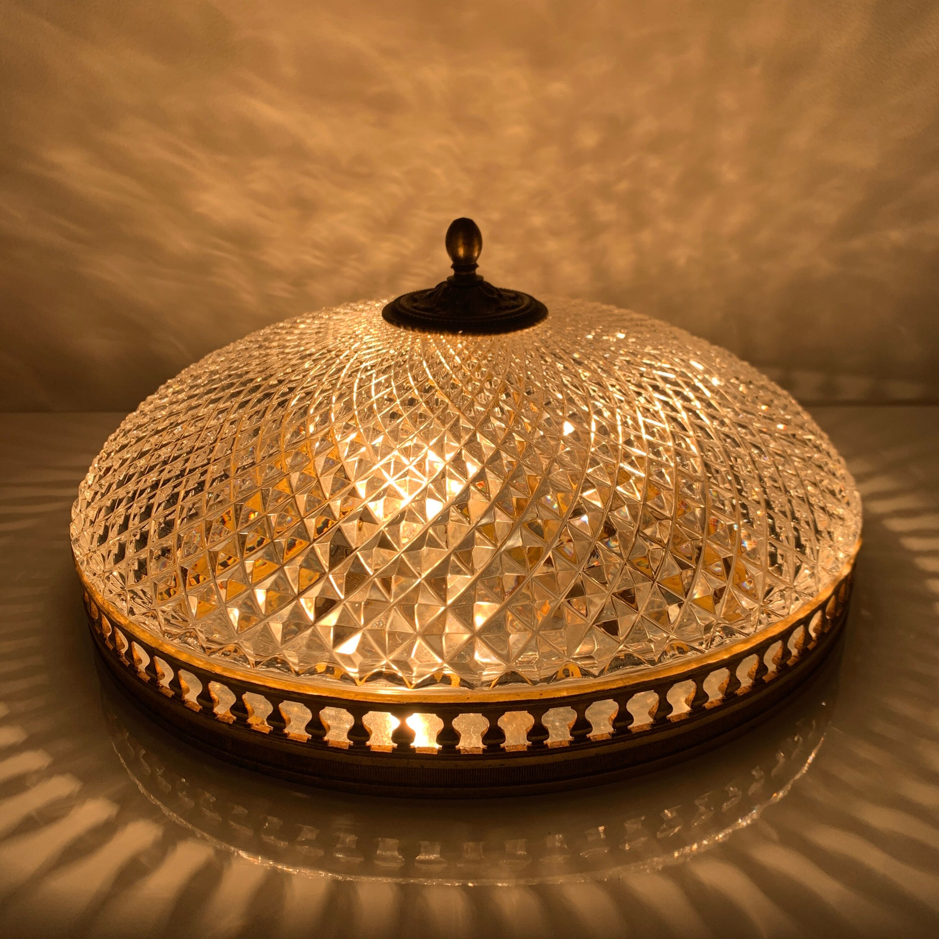 Ceiling lamp Metal gold globe glass decor