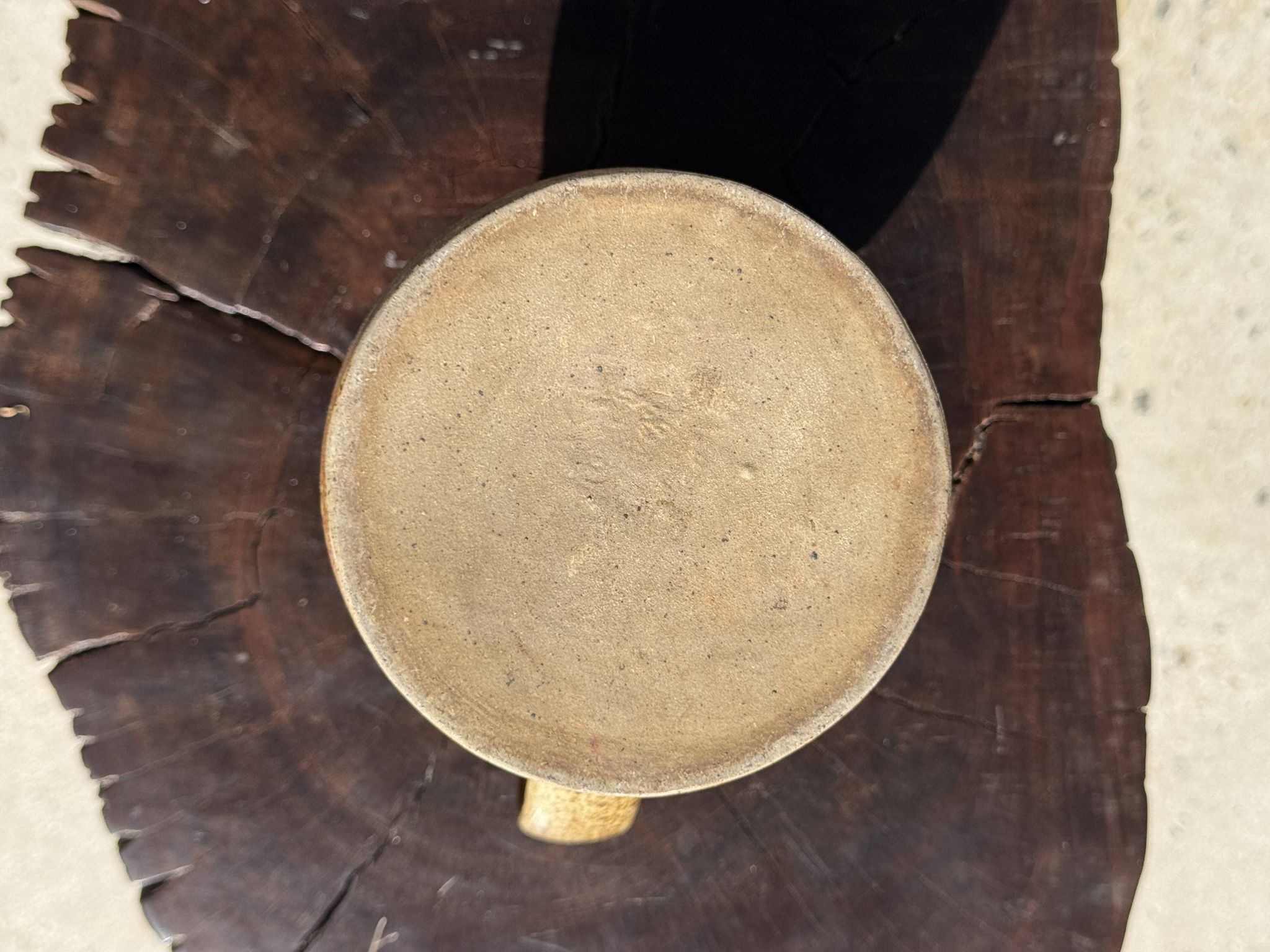 Grande carafe en grès mouchetée pas de marque au dessous H21