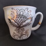 Lomonosov 29-piece porcelain coffee set, cast patterns enhanced with 24k gold