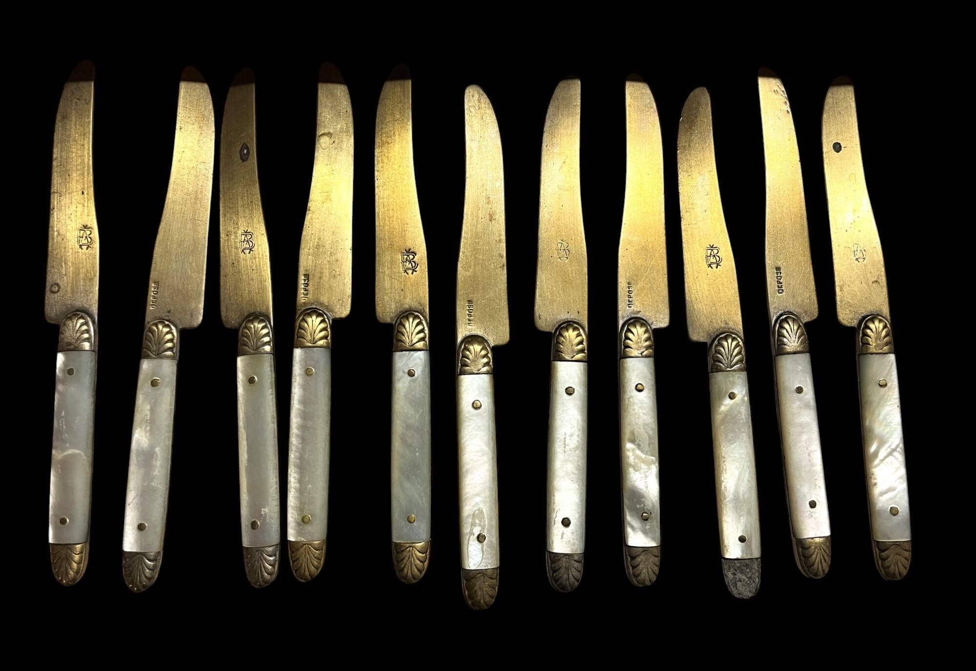 Tableware, 34 dessert cutlery sets with mother-of-pearl handles, early 20th century