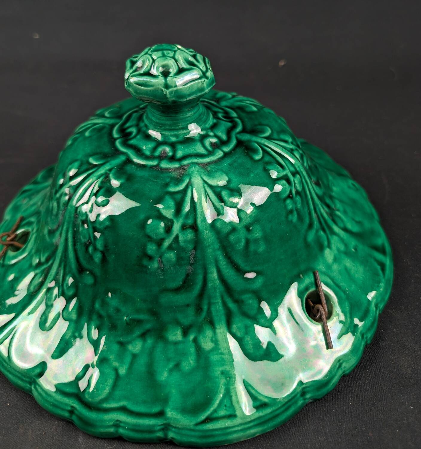 Hanging planter in Majolica slip