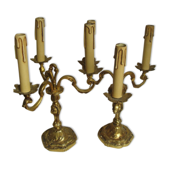 Paire de lampes de table 3 feux en bronze style Louis XV