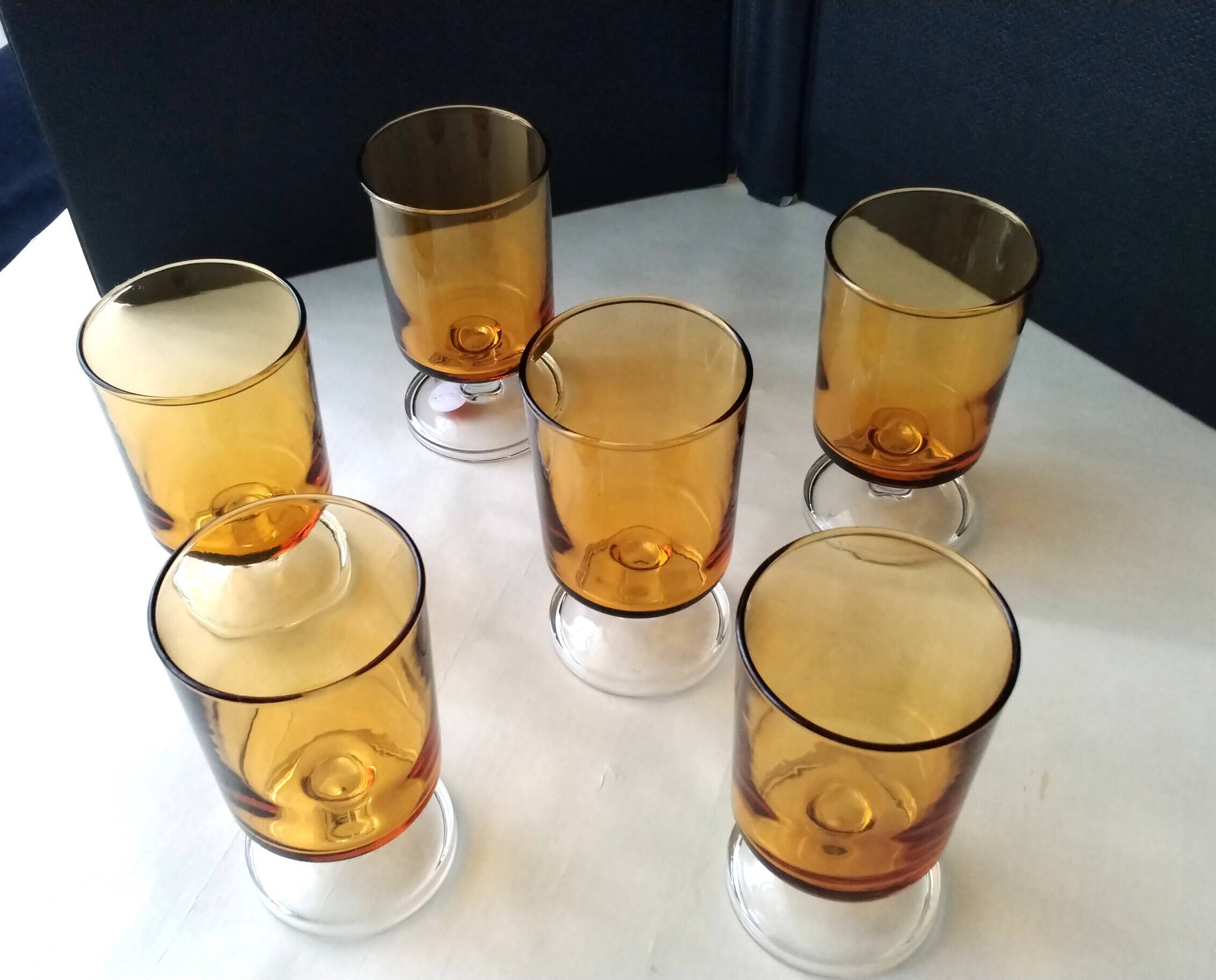 6 Luminarc wine glasses Amber colour