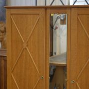 Oak wardrobe with Saint-Gobain mirror from the 1960s.