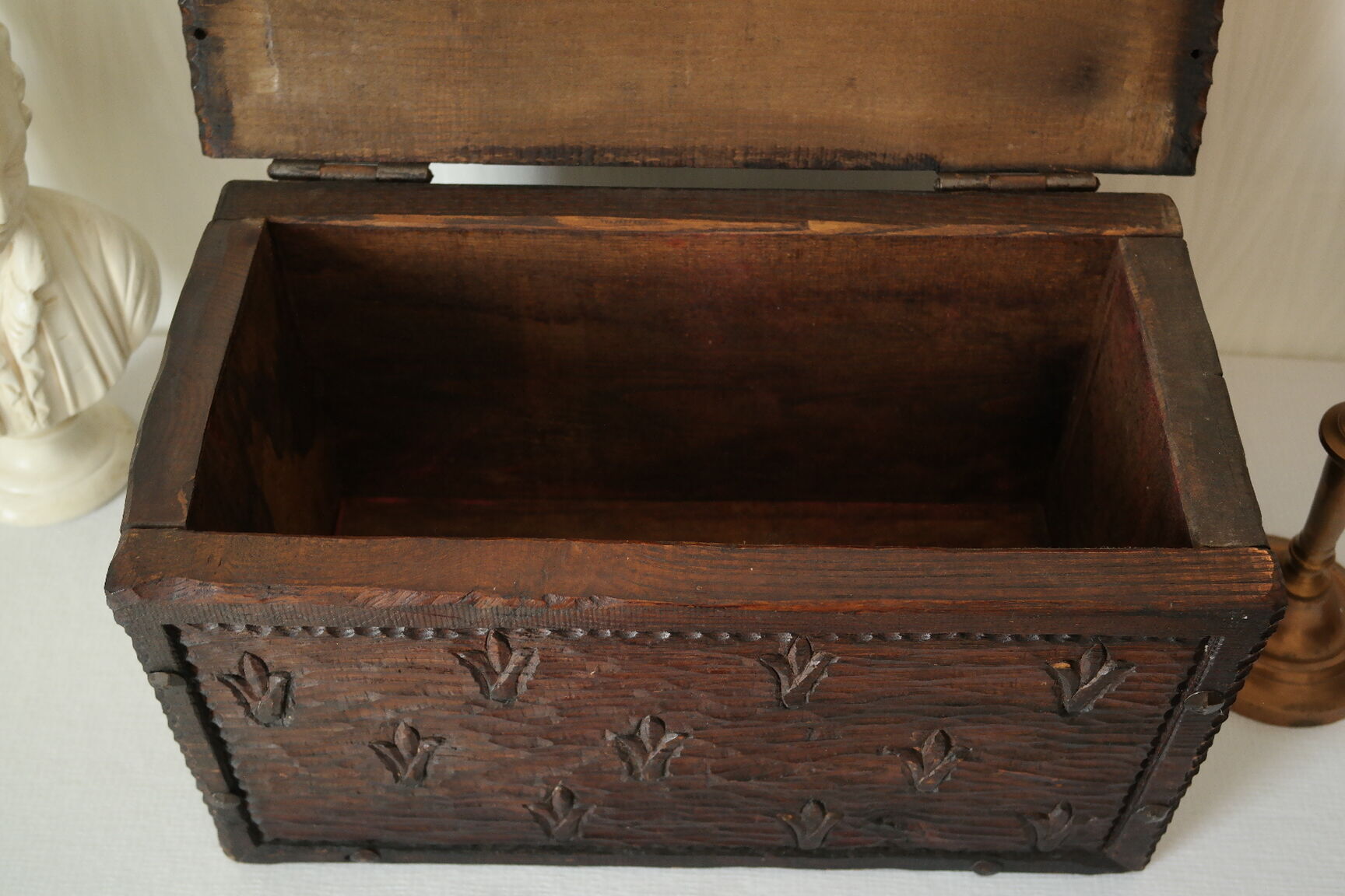 Carved wooden chest bas-reliefs artisanal XXth