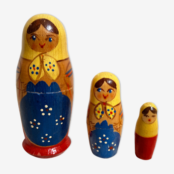 3 Russian matryoshka dolls