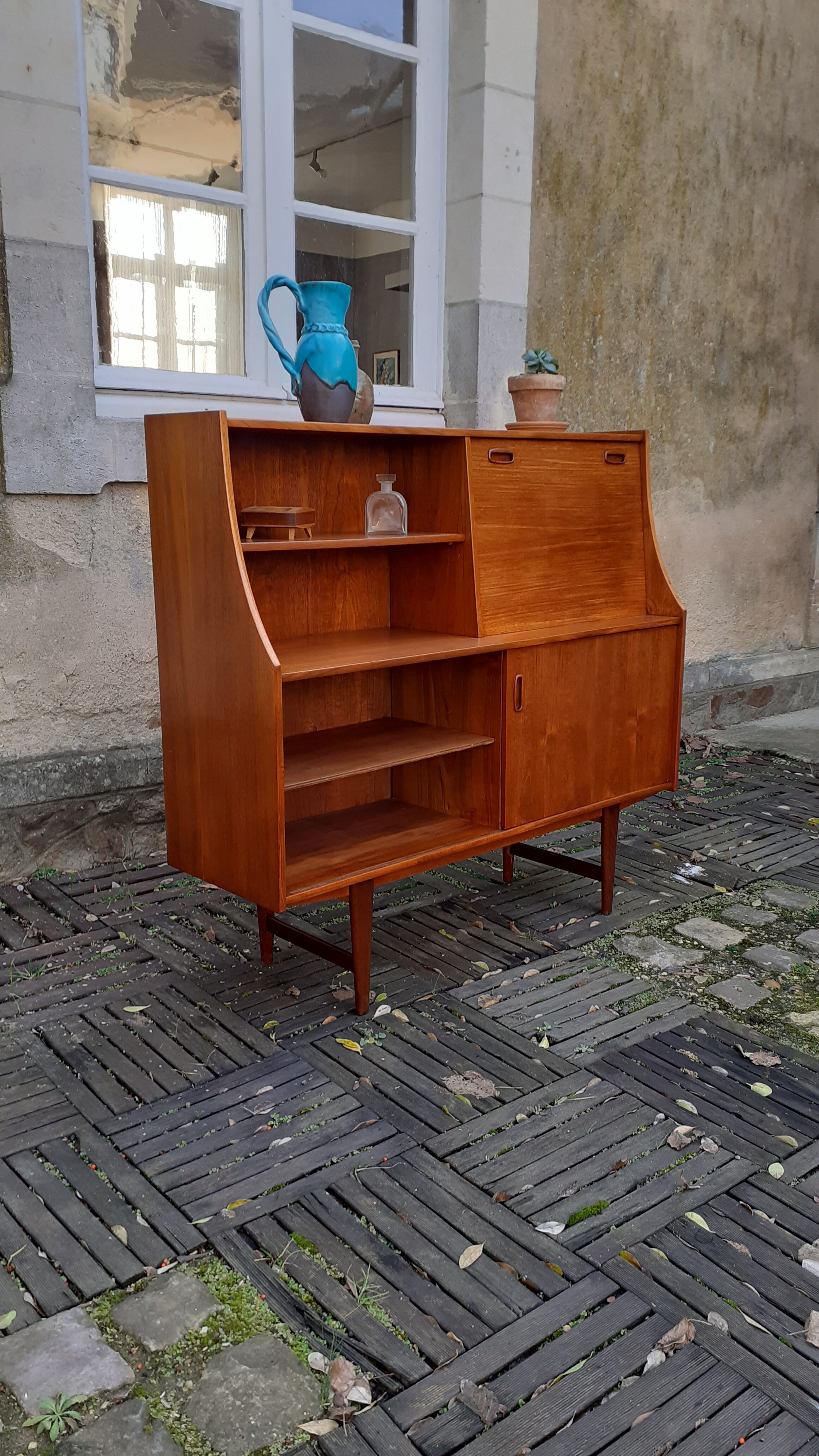 Scandinavian buffet year 60 teak publisher O.M.F.