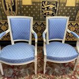 Paire de fauteuils cabriolets de style Louis XVI