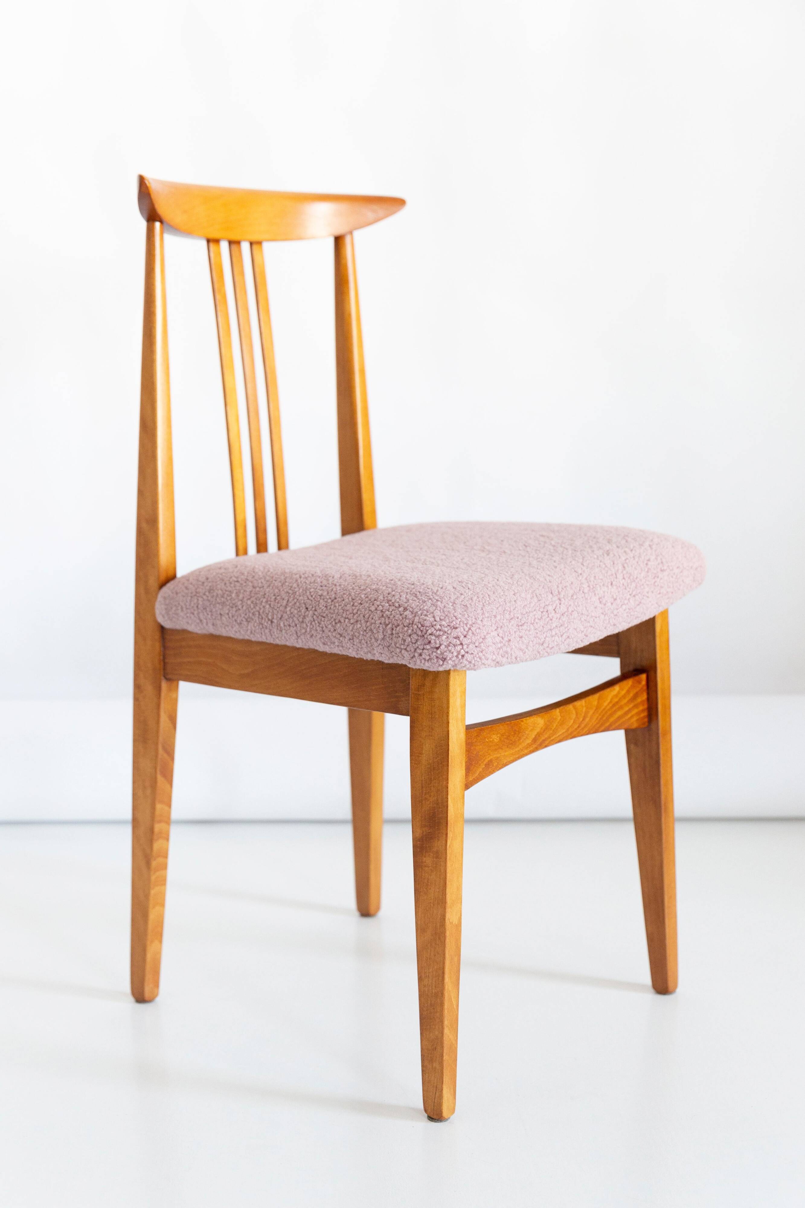 Boucle chair in pink, mid-century modernist, designed by M. Zielinski, Europe, 1960s.