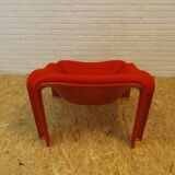Artifort F300 armchair