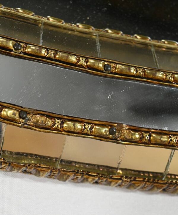 Miroir ovale à parclose en laiton, style hollywood regency – 1970
