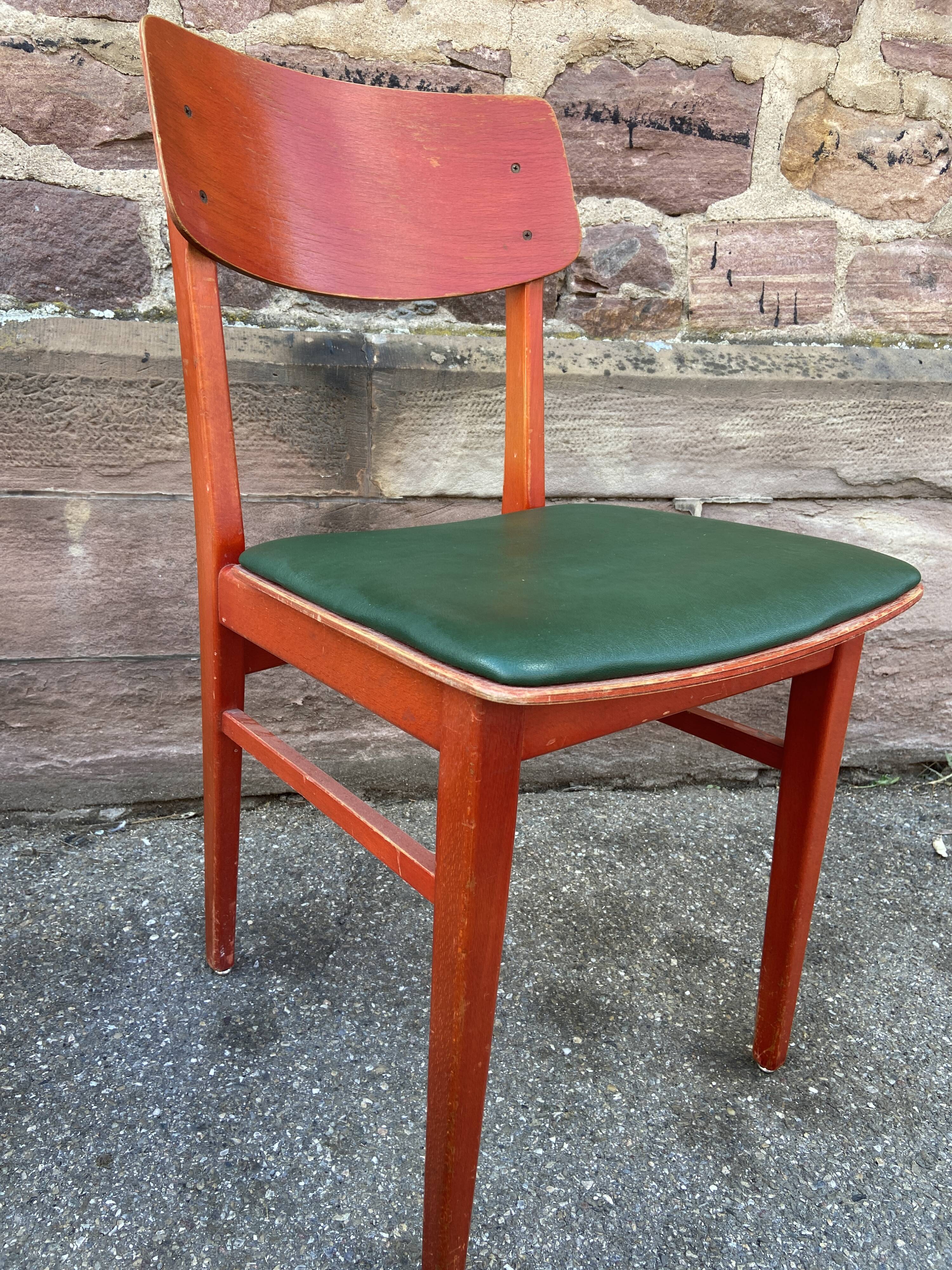 4 Vintage chairs of Restaurant bistro skai simili leather