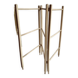 Towel rack