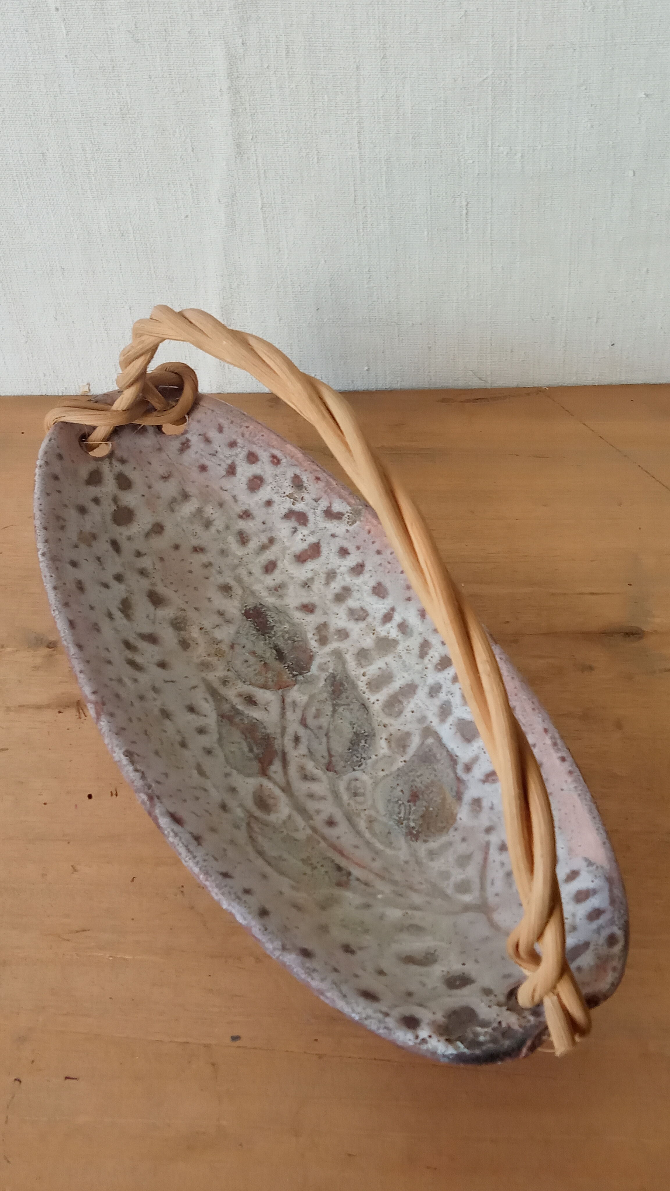 Corbeille en céramique de Bonaud à Vallauris
