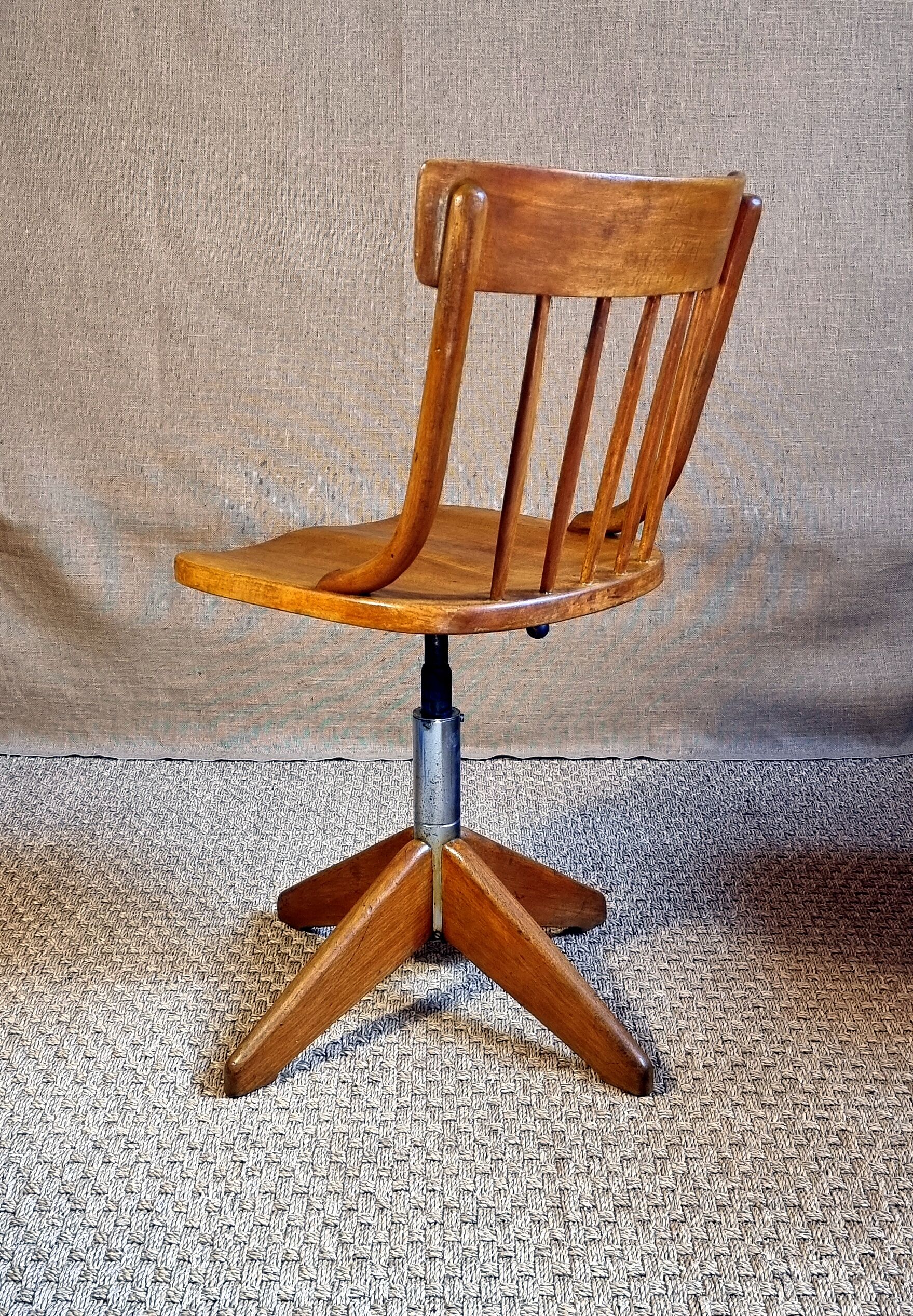 Rotating office chair Stoll Switzerland 1960s