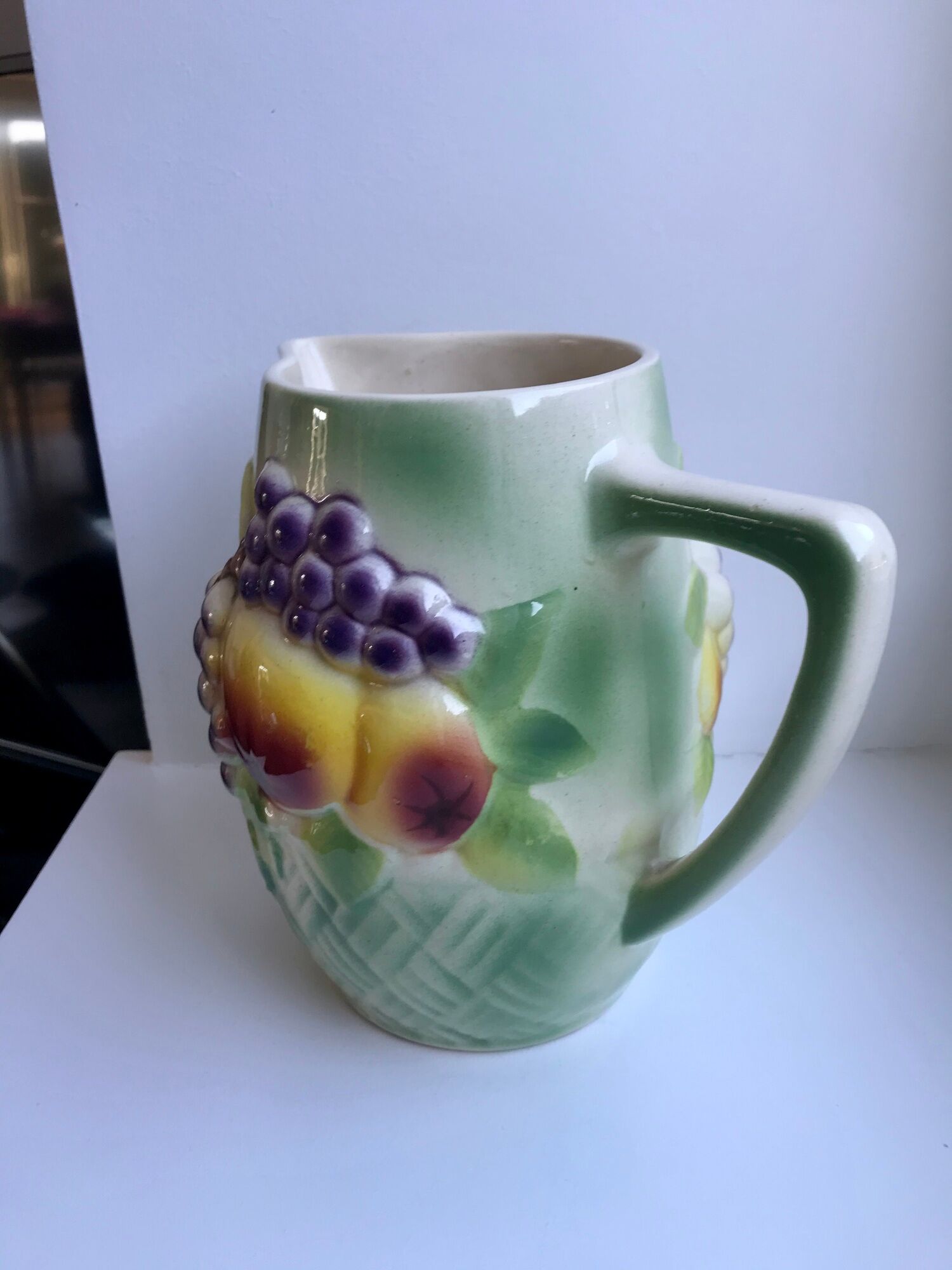 Slurry pitcher Saint-Clément Made in France early twentieth century