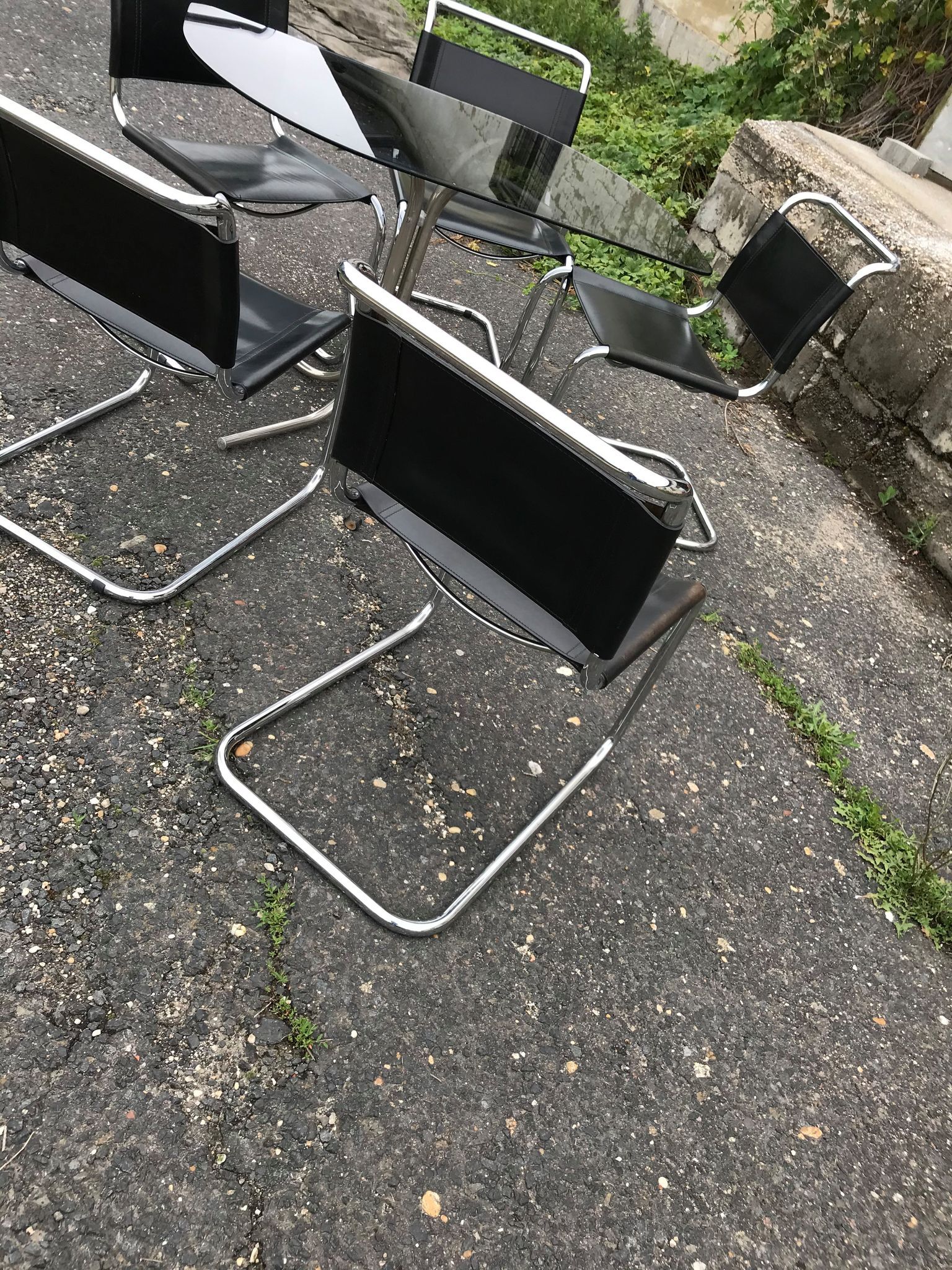 Table et chaises style bauhaus italien chrome & fumé années 1960