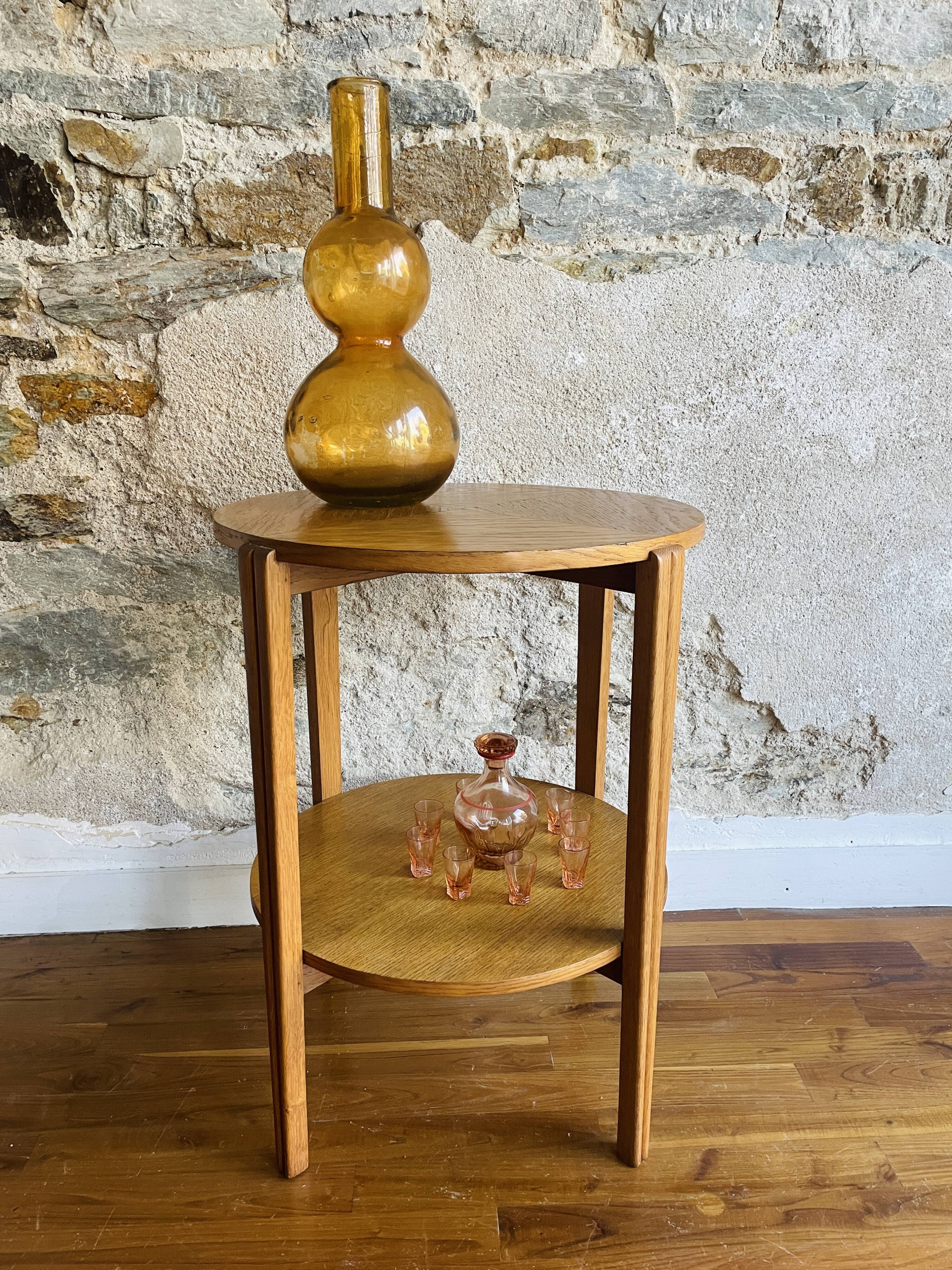 Art Deco pedestal table from the 1930s