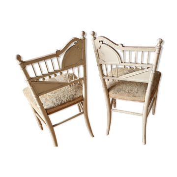 Paire de chaises de salon style Louis XVI