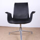 Fauteuil Danois en Cuir et Acier chromé, modèle FK 6725 ou « Tulip chair » par Preben Fabricius .