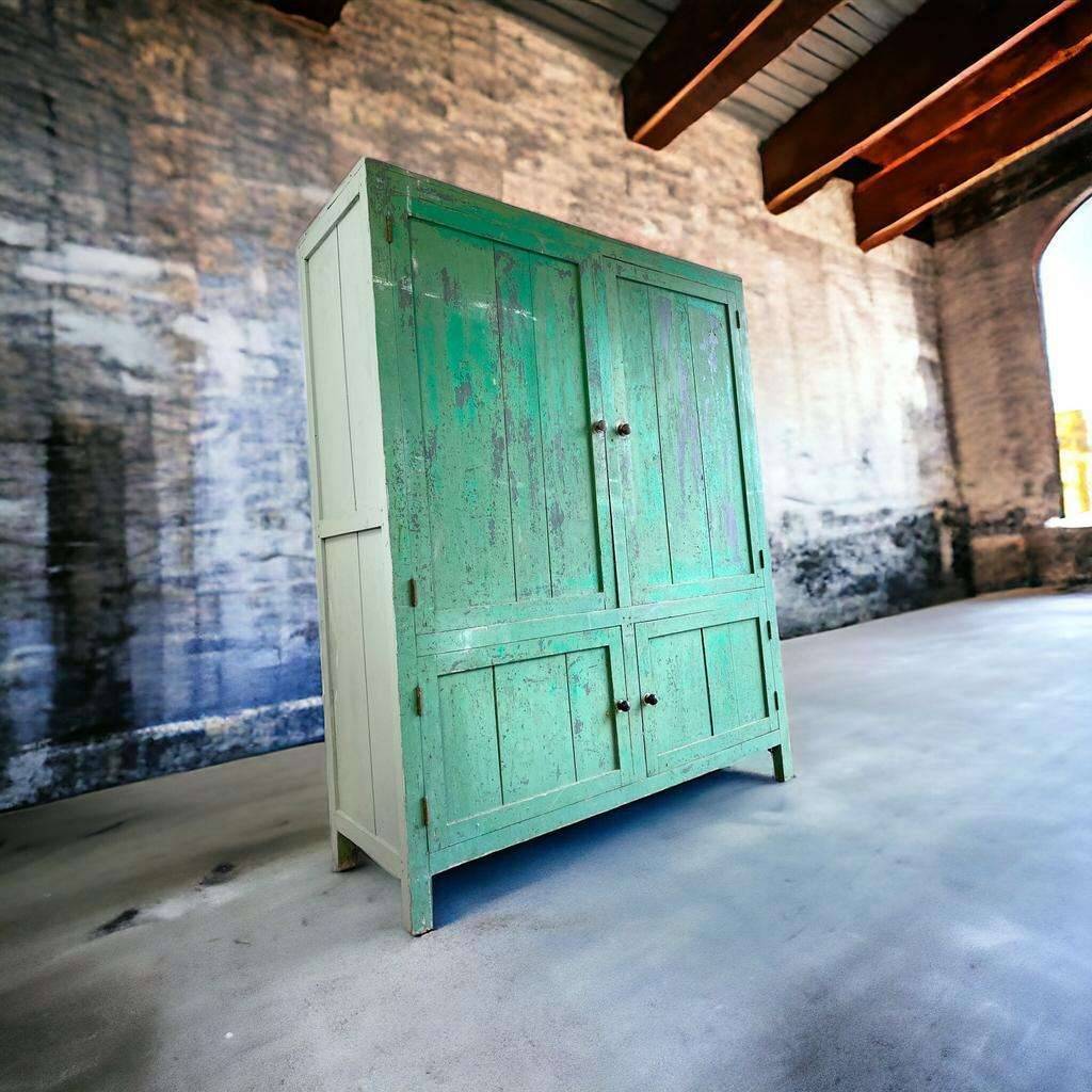 Armoire / placard / armoire brocante vintage vert menthe