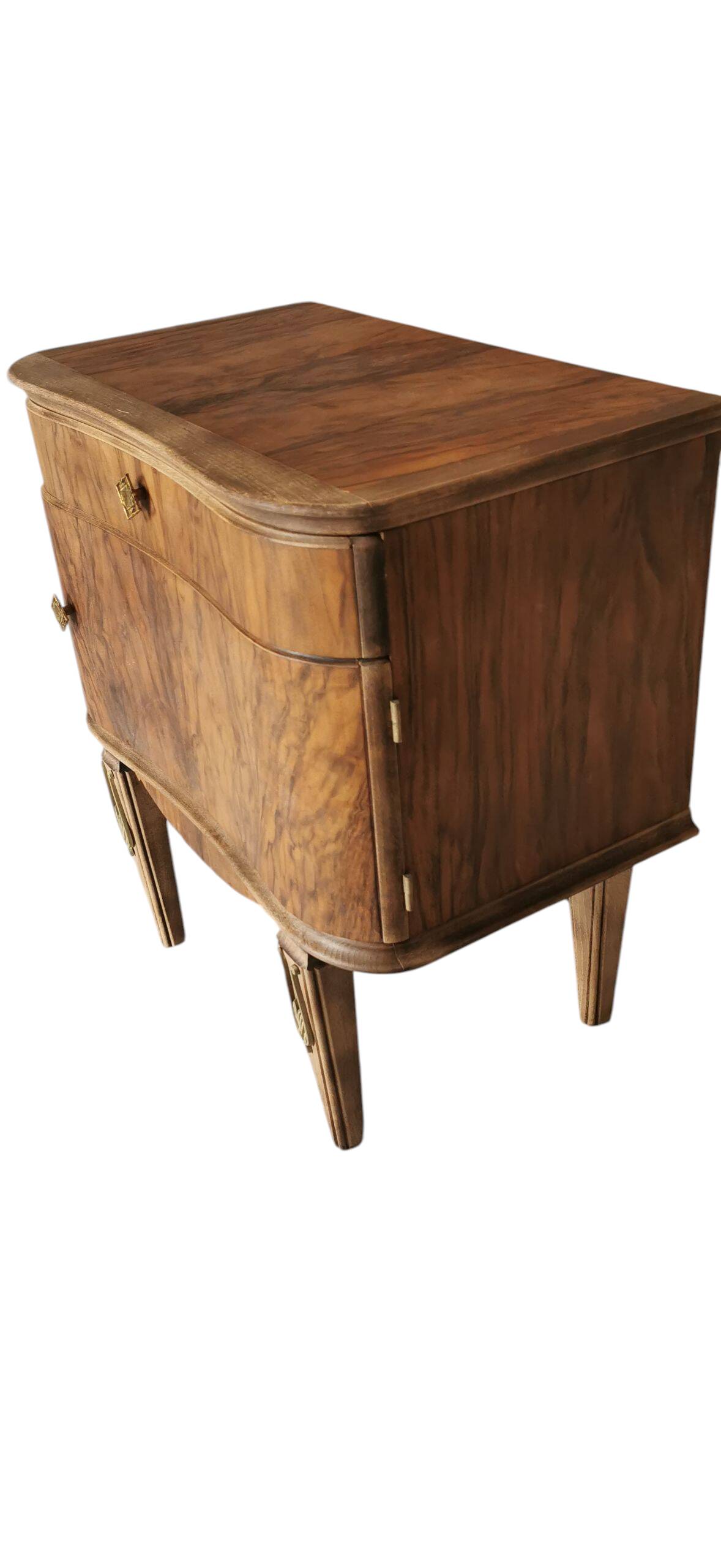 Small vintage chest of drawers from the 50s/60s.