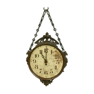 horloge murale en bronze