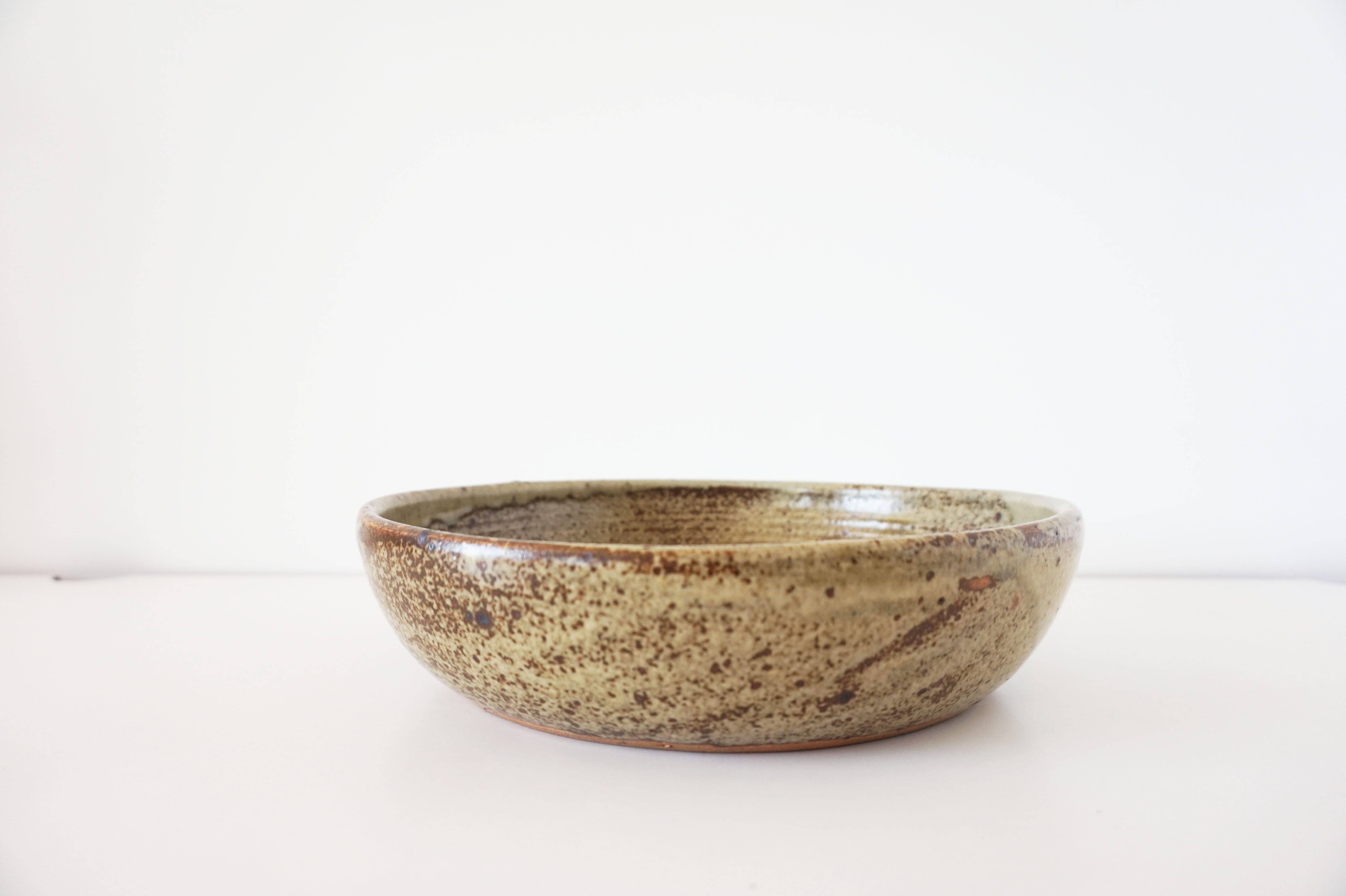 Green sandstone round dish