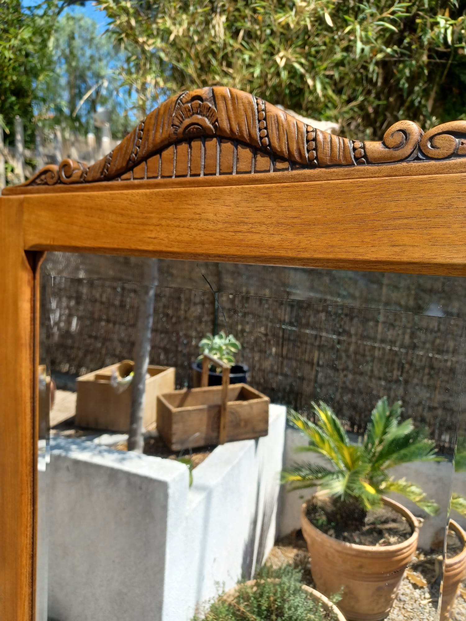 Psyche art-deco mirror on wheels