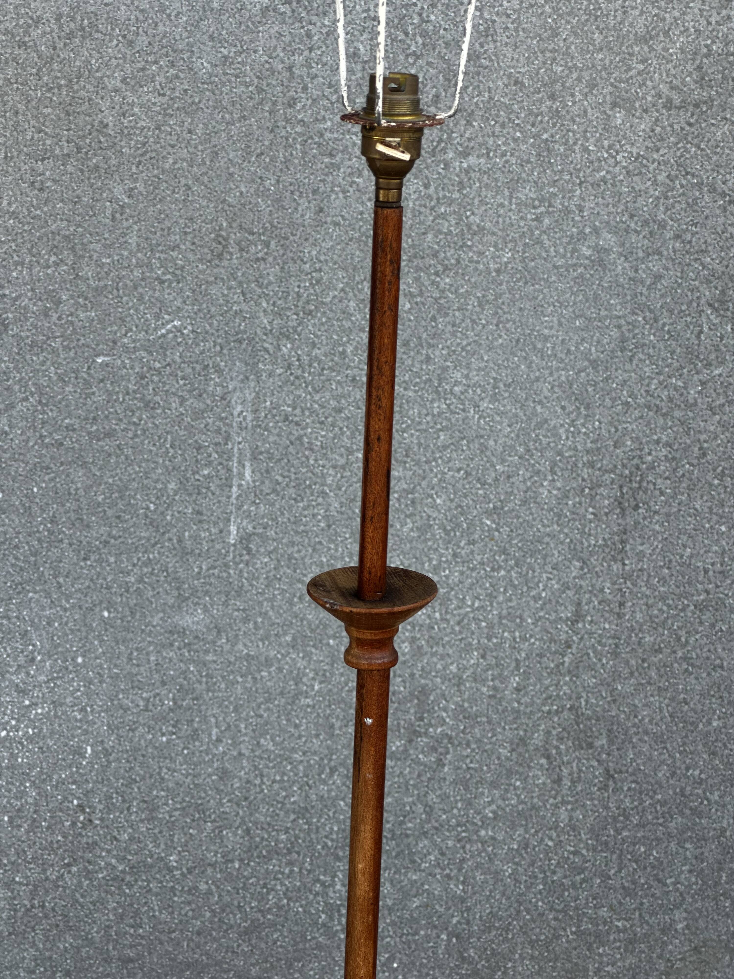 Turned wooden floor lamp from the 1950s.