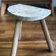 Tabouret tripode en bois