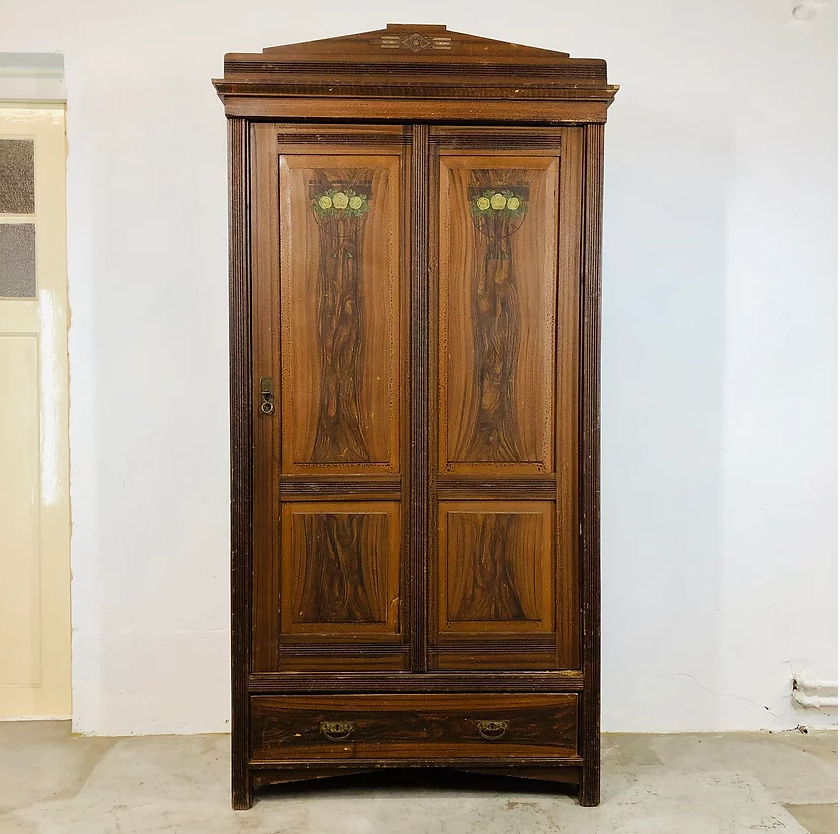 Cabinet antique art deco