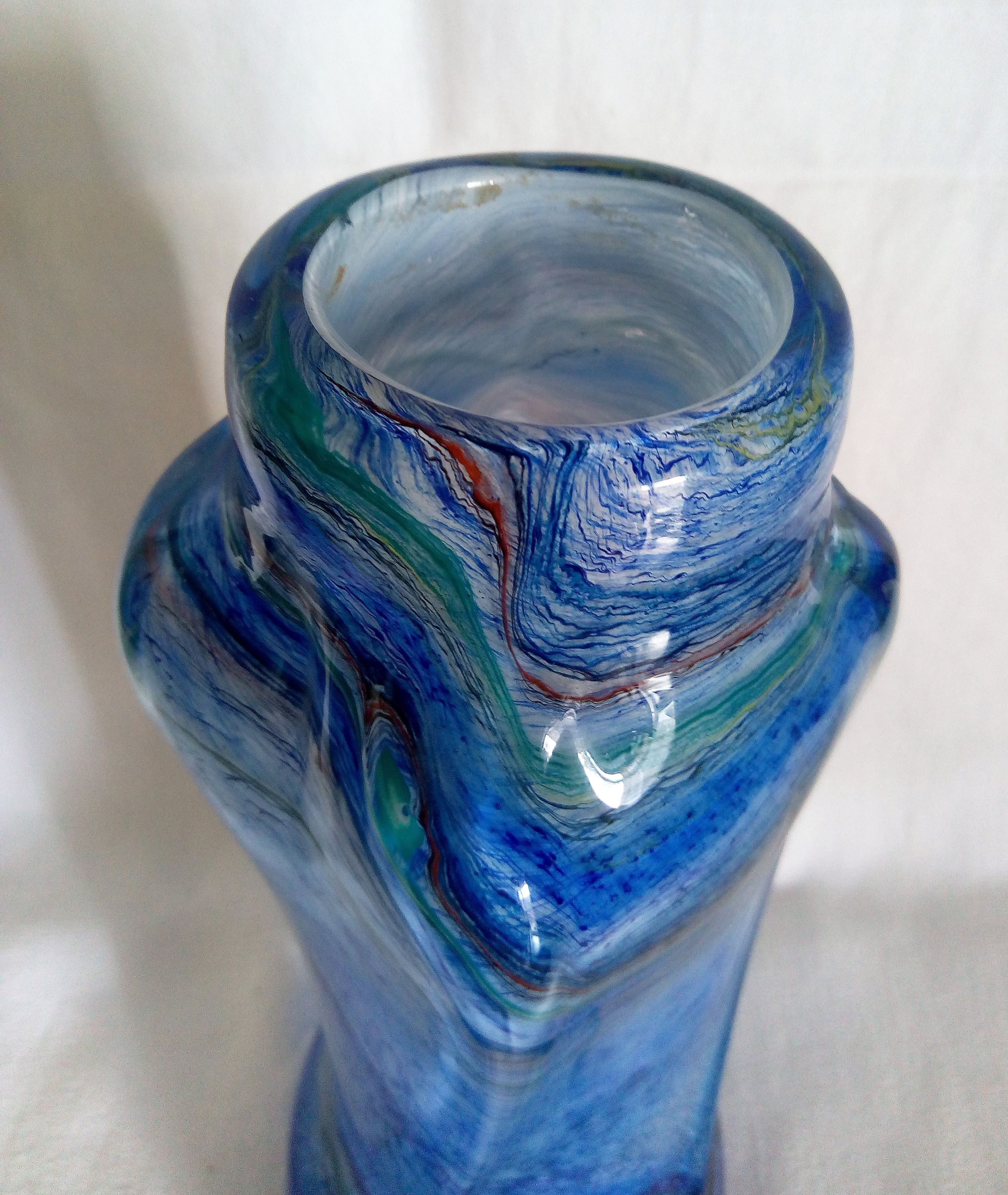 Vase art déco en verre soufflé à la bouche de la cristallerie d'aubusson