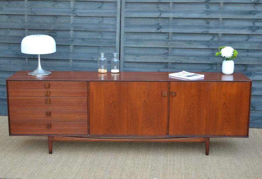 Sideboard "G-Plan danish" design by Kofod Larsen 2 m 35