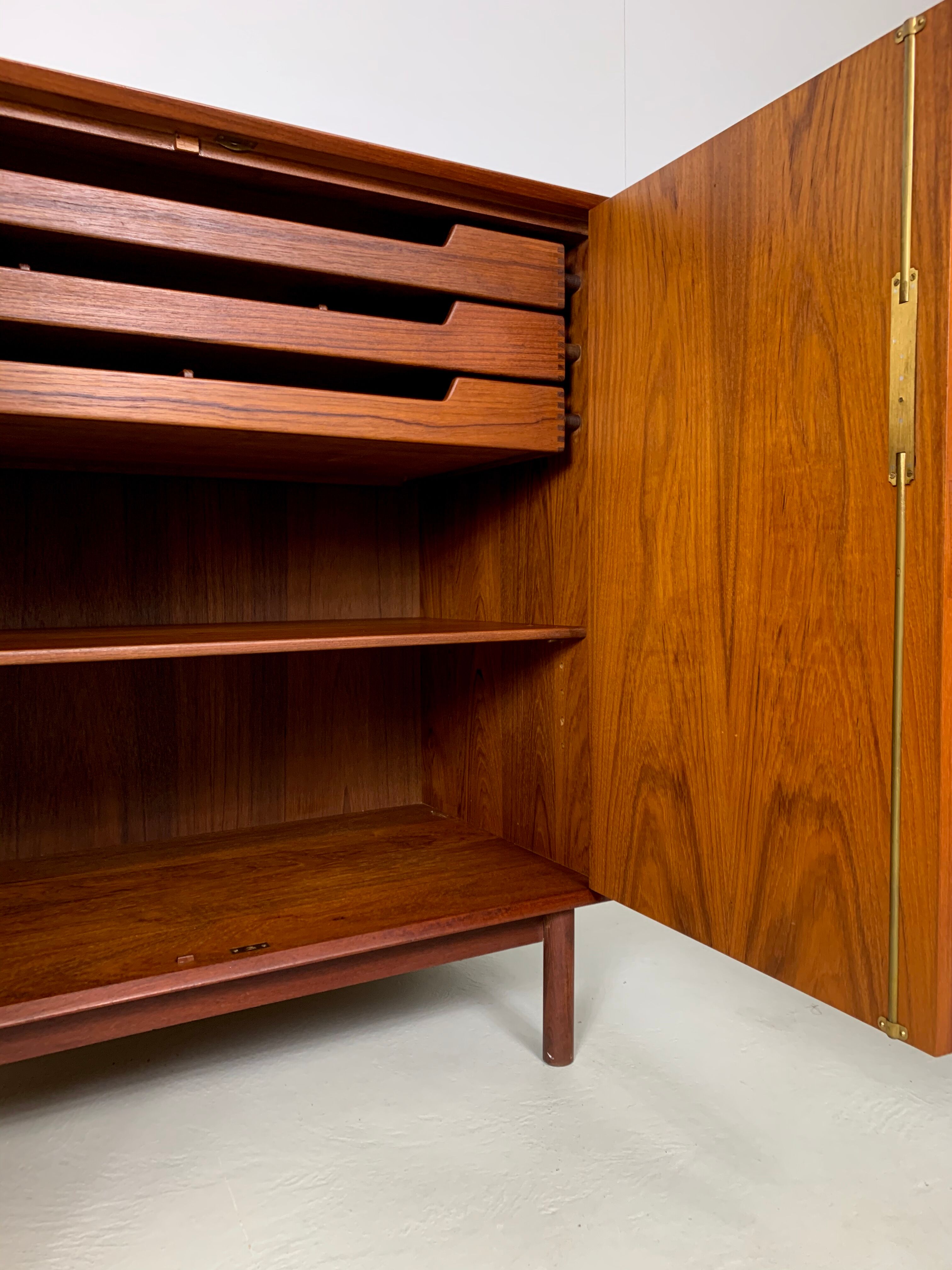 Commode de Peter Hvidt édition Soborg