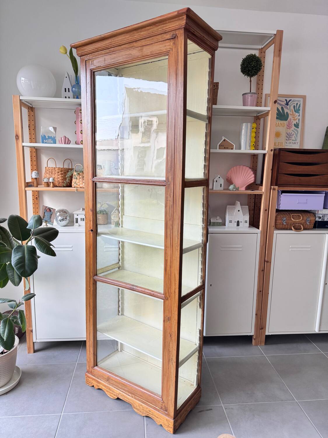 Antique display cabinet - dresser - glass-fronted wooden bookcase