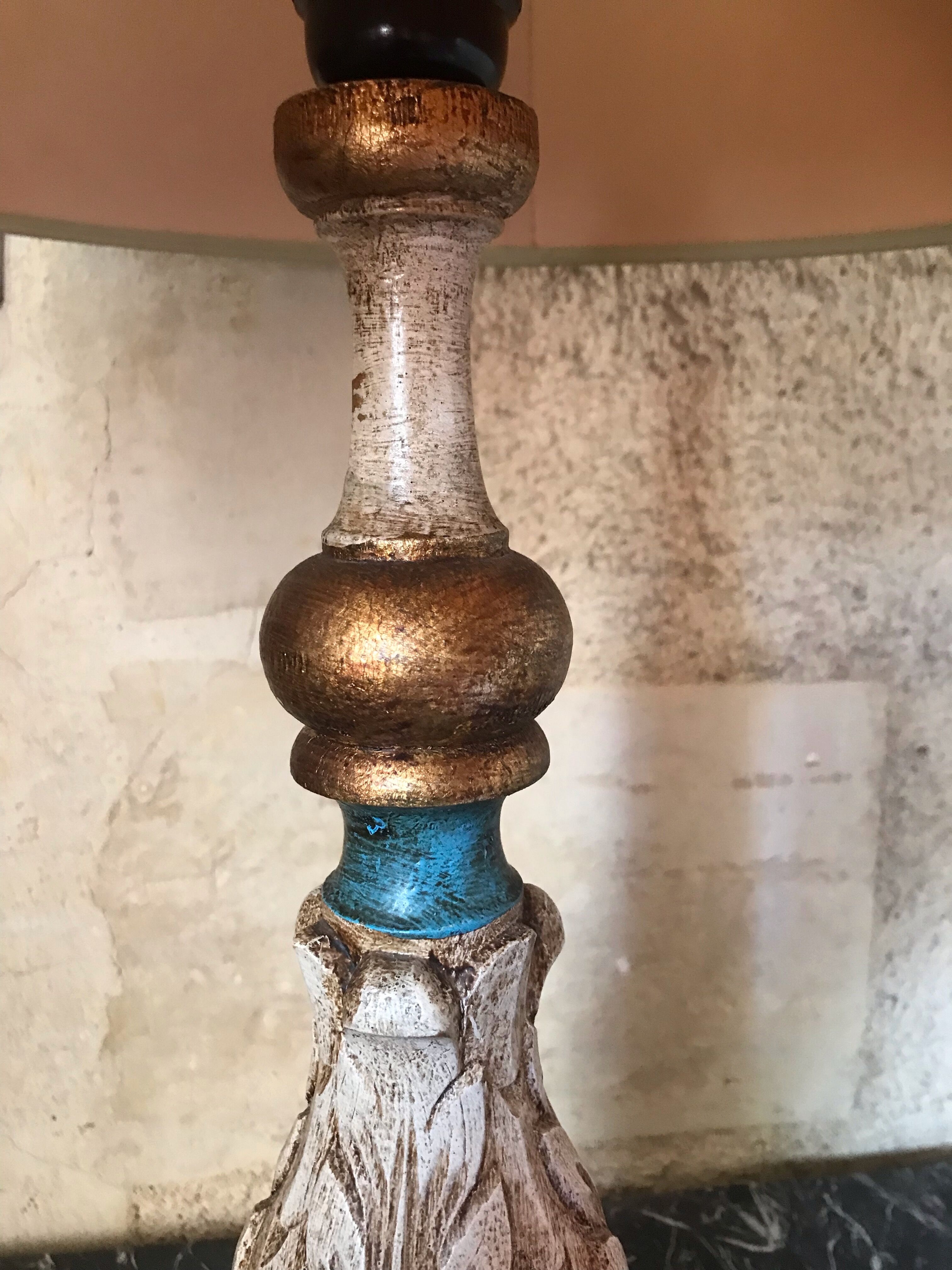 Venetian lamp in gilded wood