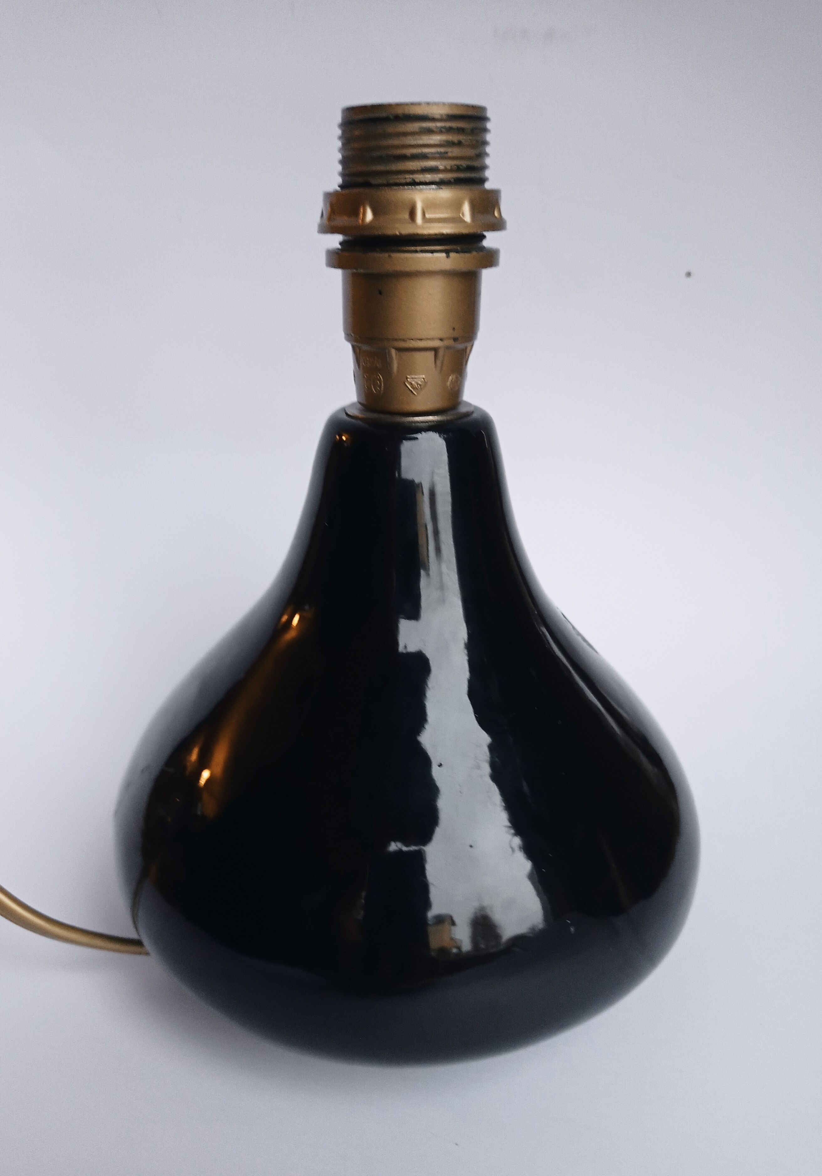 50/60 year ceramic lamp signed