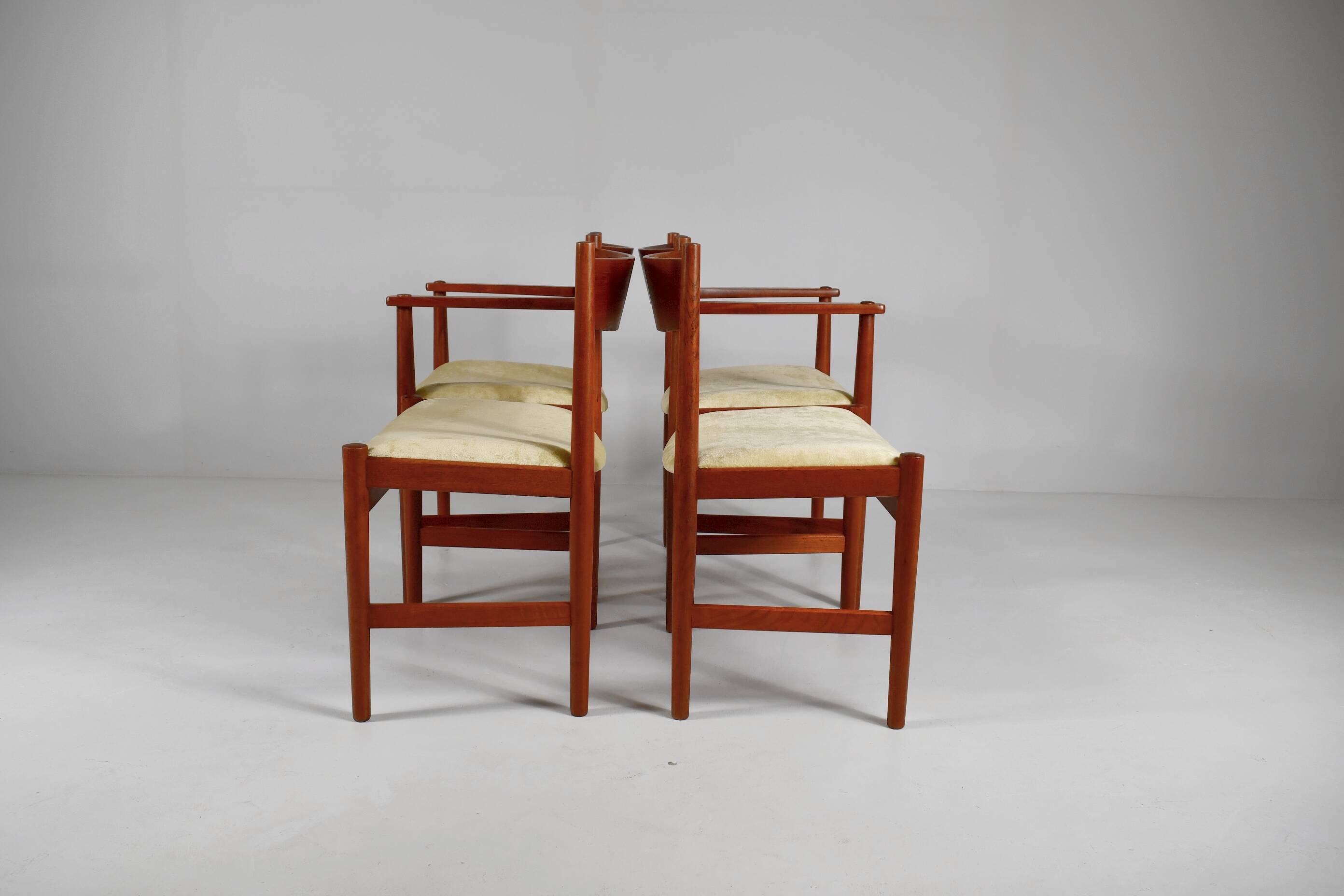Hans Wegner dining chairs x4. Carl Hansen, Denmark. 1962