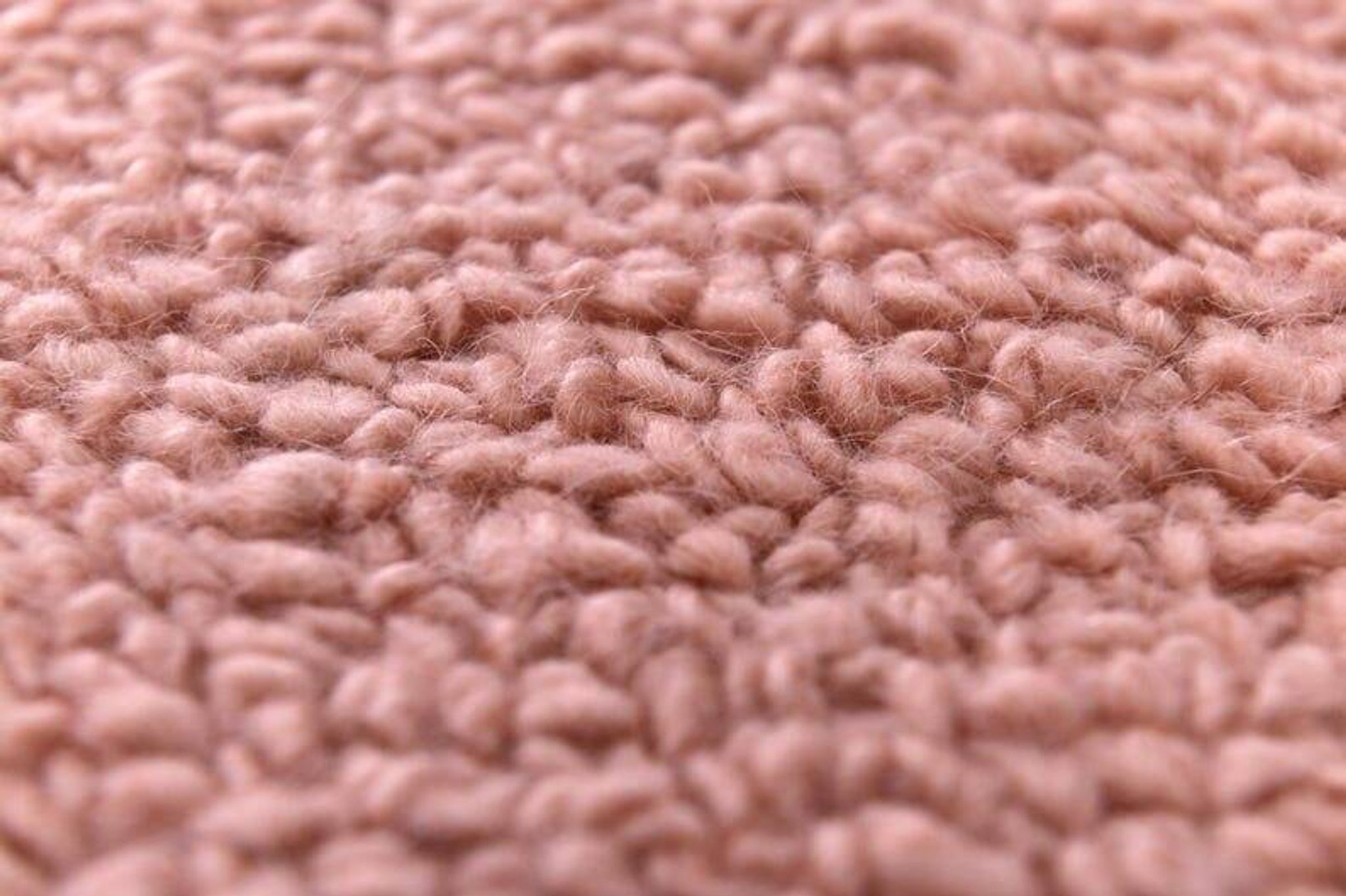 Handmade Berber rug with pink patterns, size 1.5/2.5 m.