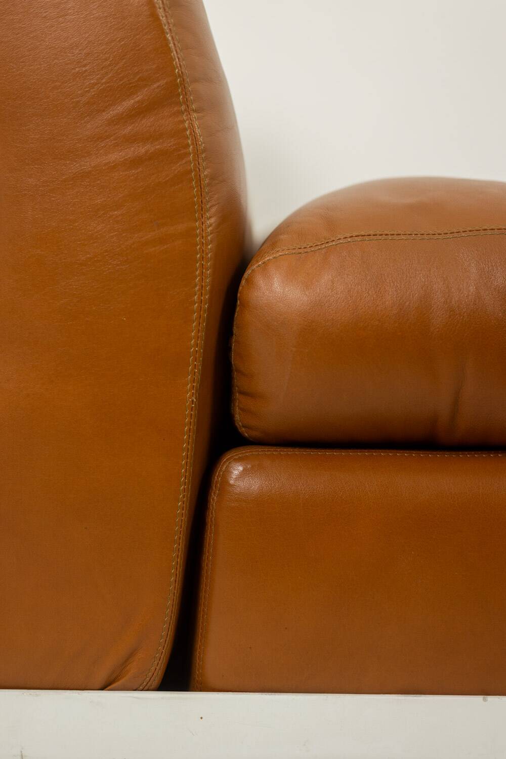 Mario Bellini, for B&B Amanta armchair in leather. Around 1970.