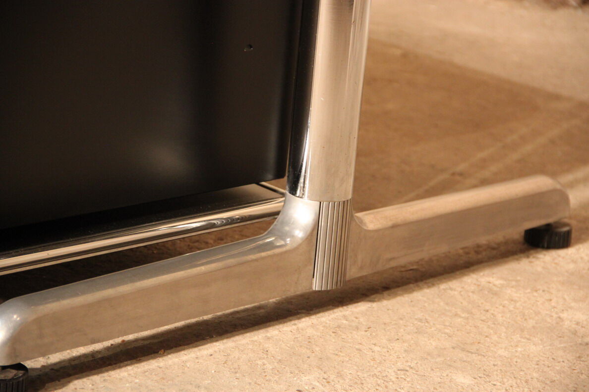 Office design and subwoofer usm haller