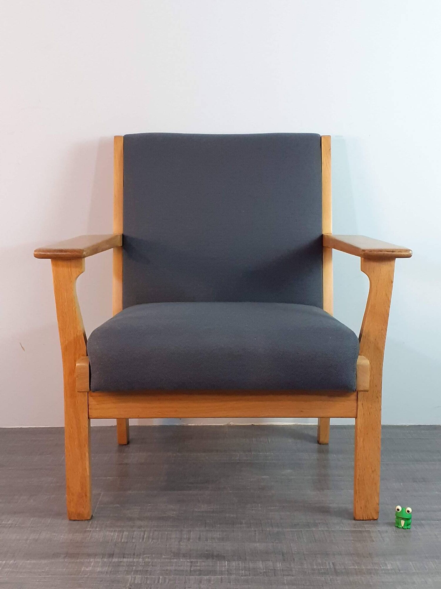 Hans Wegner GE-330 chair by Getama, Vintage Scandinavian 1960s