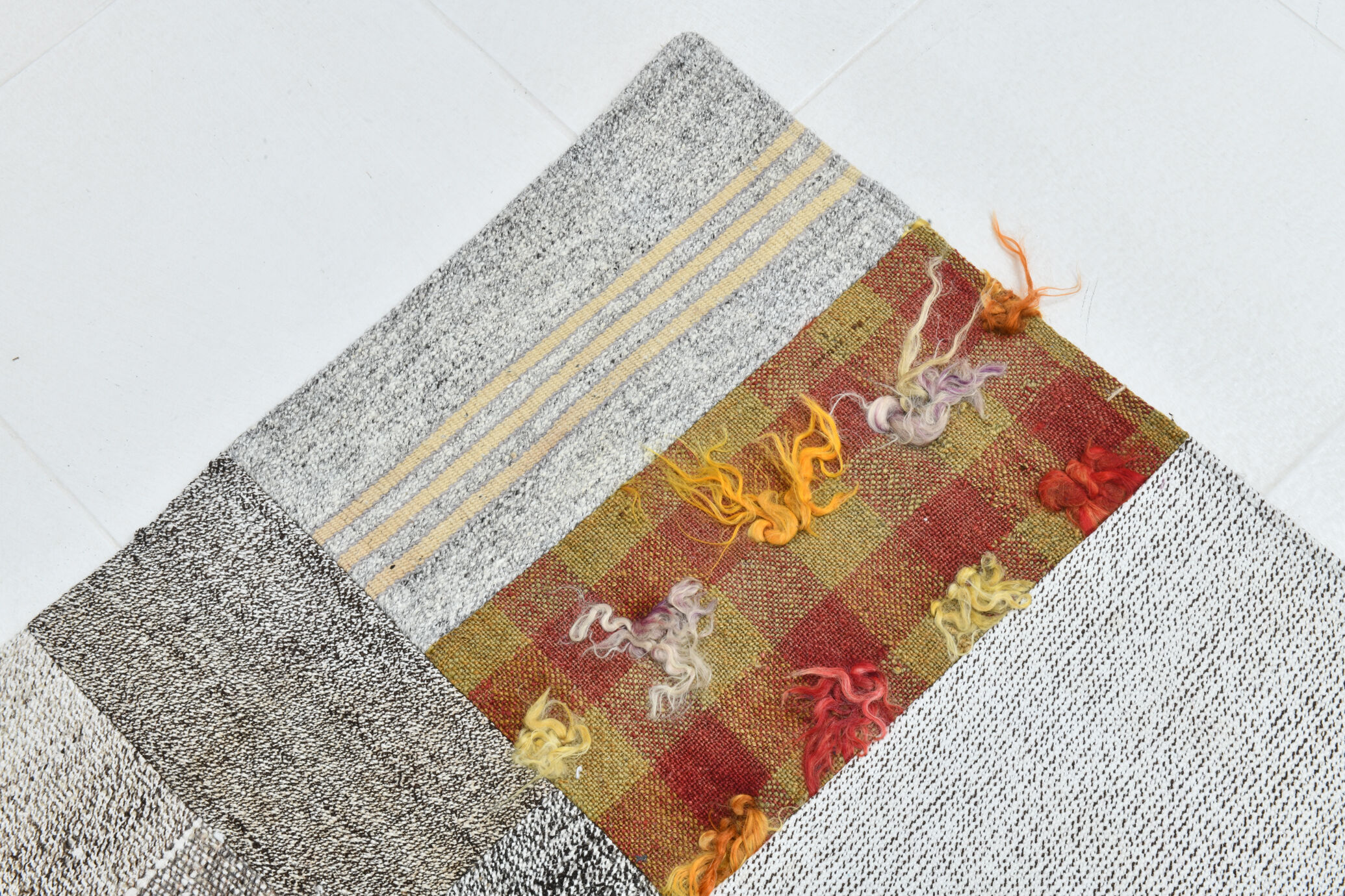 Bohemian vintage kilim rug 212x307cm